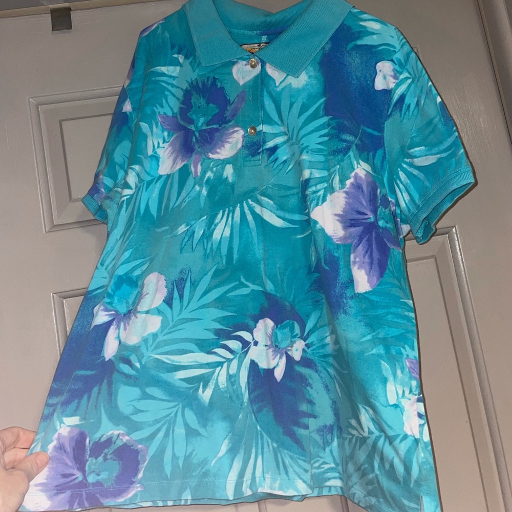 Petite Large Top. MUST BE BUNDLED